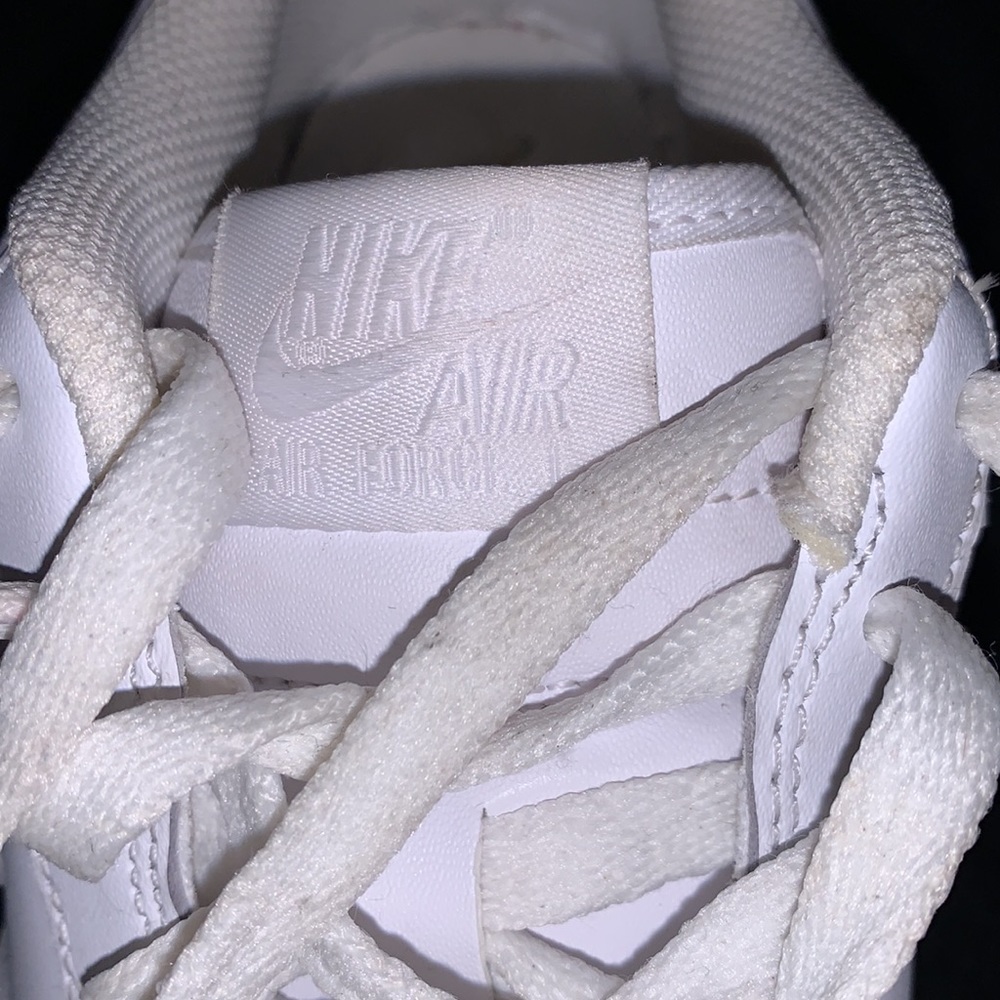 ✨WHITE NIKE AIR FORCE 1’S✨ - Picture 14 of 14
